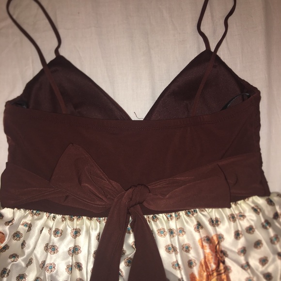 Pattern Dress - Picture 3 of 4